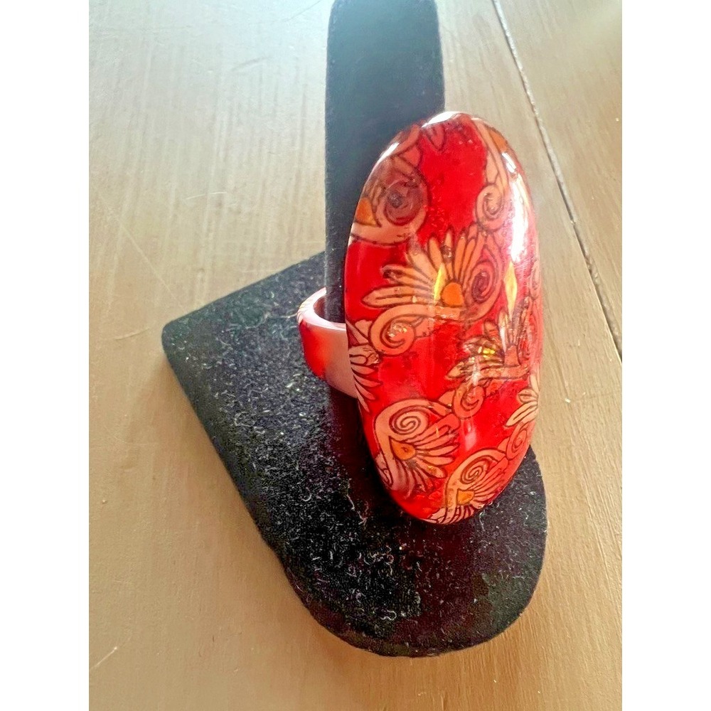 Modern Resin Statement Ring Red Floral Scroll Acrylic Art Ring Size 7 Boutique‎ - Picture 3 of 10